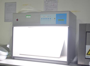 標準(zhun)對(dui)色(se)箱(xiang)